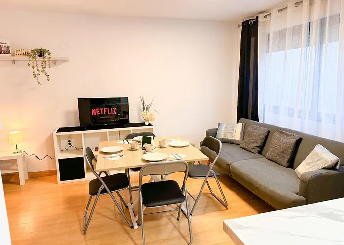 Escultor Del Pilar Comotucasa 아파트